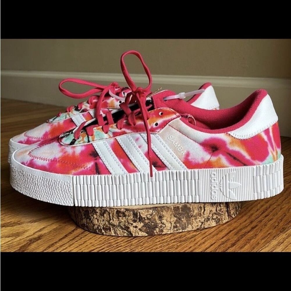 Womens Adidas Samba - Size 10 - Lowtops - Pink Paint